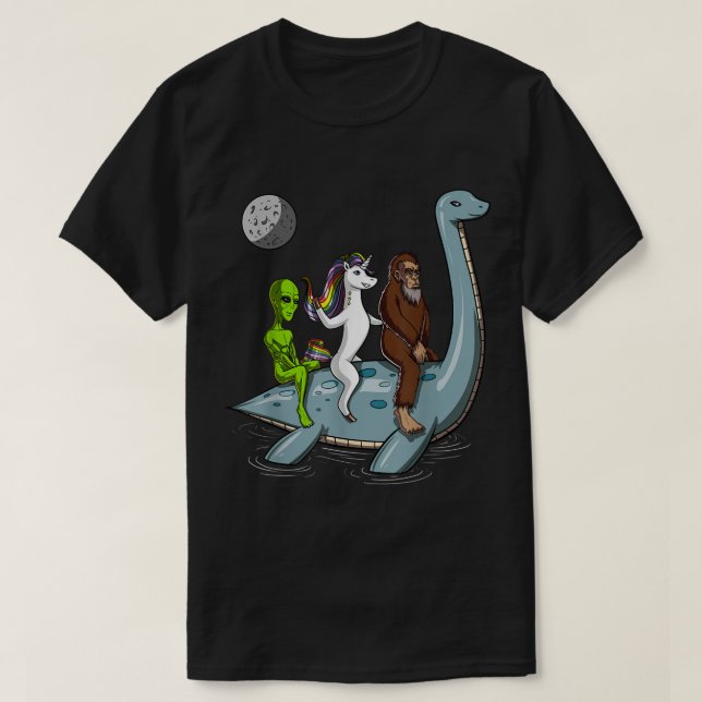 Camiseta Alien Bigfoot Unicorn Nessie Adventure (Diseño del anverso)