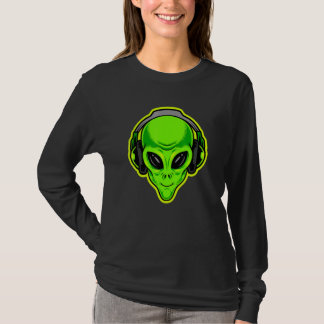 Camiseta Alien con audífonos está listo