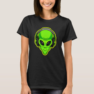 Camiseta Alien con audífonos está listo