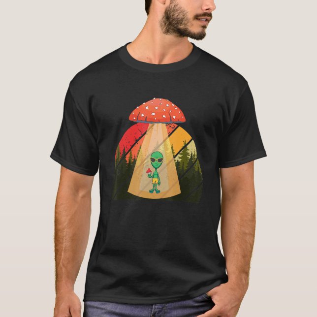 Camiseta Alien secuestró a trippy de champiñones silvestres (Anverso)