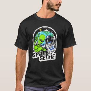 Camiseta Alien Selfie Earth Mo