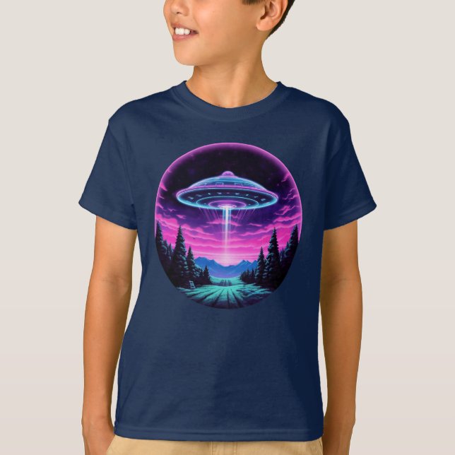 Camiseta Alien Spaceship Retro Futurista (Anverso)