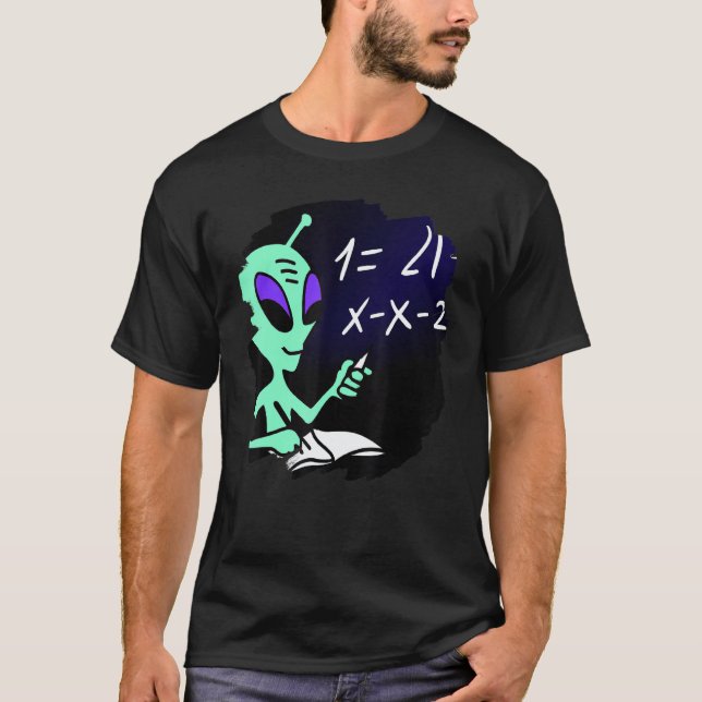 Camiseta Alien Studying Solving Math Science Physics Equati (Anverso)