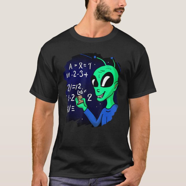 Camiseta Alien Studying Solving Math Science Physics Equati (Anverso)