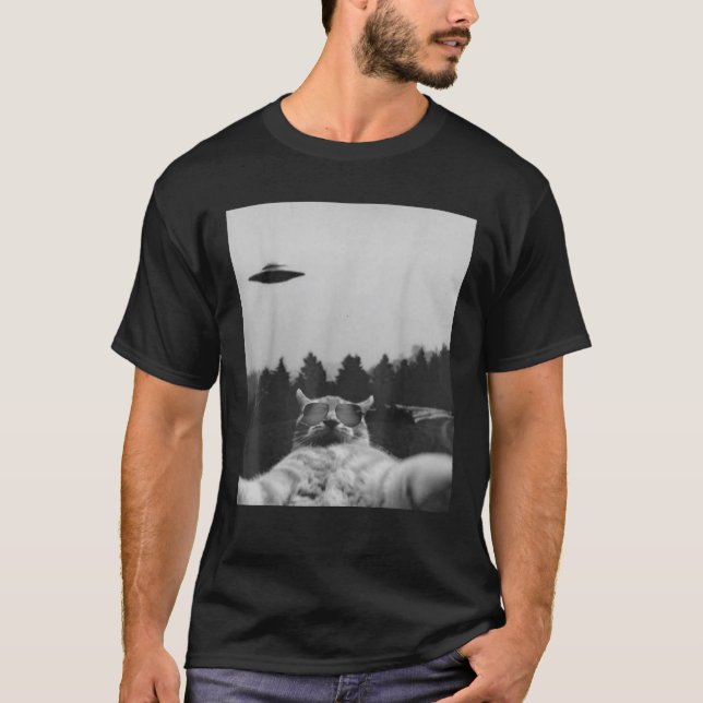 Camiseta Alien UFO Funny Cat Galaxy Cat Tee Graphic Tee (Anverso)