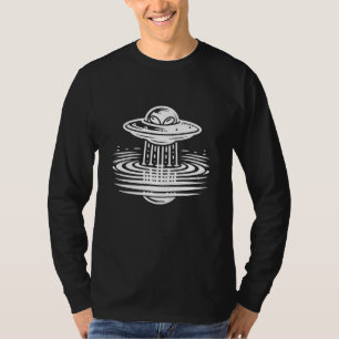 Camiseta Alienados blancos y negros en arte de OVNI