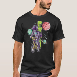 Camiseta Alienígena astronauta monta planeta espacial en bi