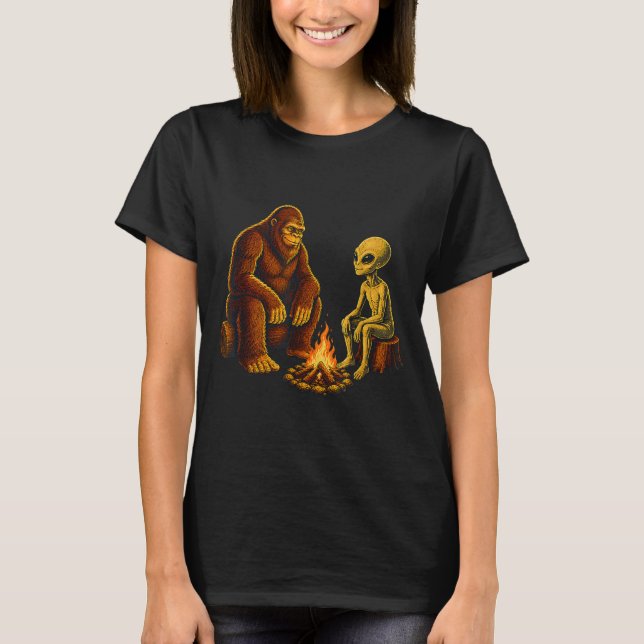 Camiseta Alienígena y bigfoo  (Anverso)