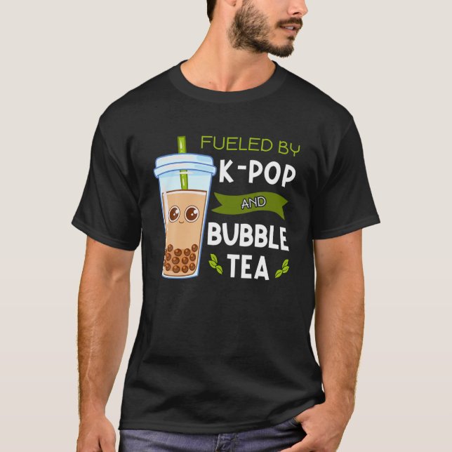 Camiseta Alimentado Por K Pop Y Bubble Tea Boba Tapioca Pea (Anverso)