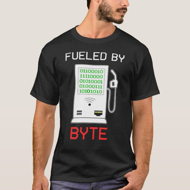 Camiseta Alimentado Por La Computadora Byte Nerd Geek (Anverso)