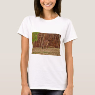 Camiseta Alimento de ciervos de buck de camuflaje rojo
