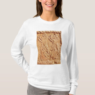 Camiseta Alivio que representa al criado que paga homenaje
