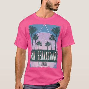 Camiseta Alquiler de vaporwave de San Bernardino California