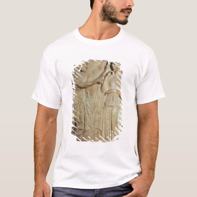 Camiseta Altar cilíndrico que representa el sacrificio de (Anverso)