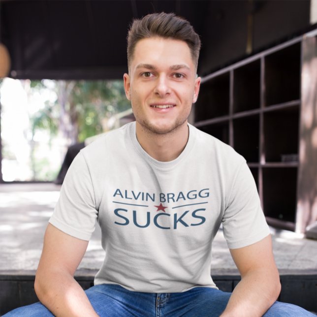 Camiseta Alvin Bragg Sucks (Subido por el creador)
