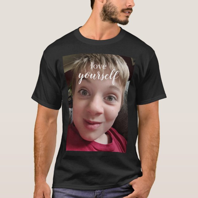 Camiseta Ama, Cara divertida (Anverso)