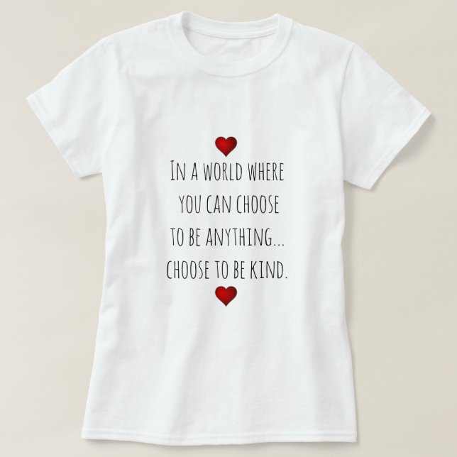 Camiseta Amabilidad Inspiradora al decir con corazones rojo (Diseño del anverso)