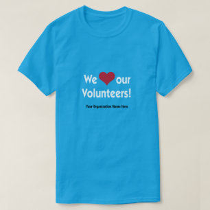 Camiseta Amamos a nuestros voluntarios con el corazón rojo