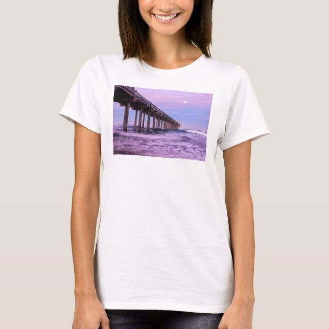 Camiseta Amanecer morado sobre el muelle, California (Anverso)