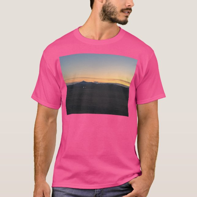 Camiseta Amanecer Sobre Las Montañas Activo (Anverso)