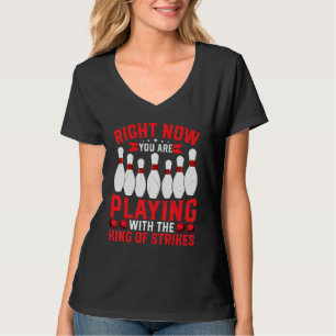 Camiseta Amante del boliche jugando con el rey de los strik