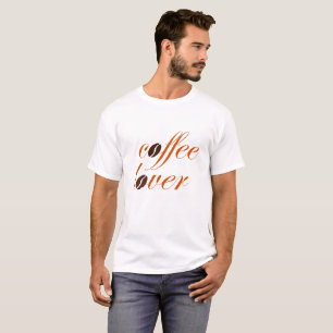 Camiseta Amante del café. Granos de café. Diseño de texto