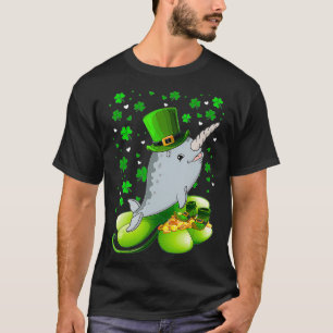 Camiseta Amante del día del Narwhal Irish Shamrock Funny St