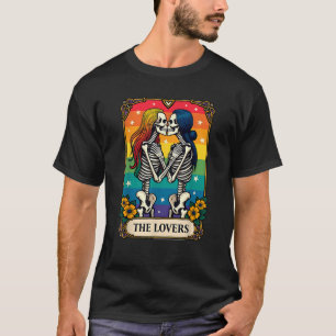 Camiseta Amantes de la tarjeta Tarot besándose con lesbiana