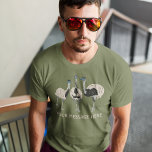 Camiseta Amantes de las aves de Emus Personalizados<br><div class="desc">Sorprenda a su amante favorito de las aves con un gráfico emu personalizado. Esta camiseta presenta ilustraciones de estilo realistas de tres emus y está lista para ser personalizada con su propio texto o lema personalizado a continuación.</div>