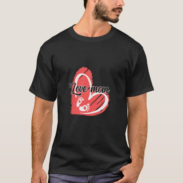 Camiseta Amar a mamá, corazón de bebé, pies de maternidad,  (Anverso)