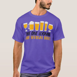 Camiseta Amar a una mujer y varias cervezas 