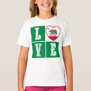 Camiseta Amar el orgullo cardíaco de la bandera de la Repúb