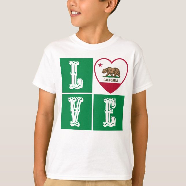 Camiseta Amar el orgullo cardíaco de la bandera de la Repúb (Anverso)