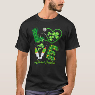 Camiseta Amar el Shamroc irlandés de la enfermera jubilada 