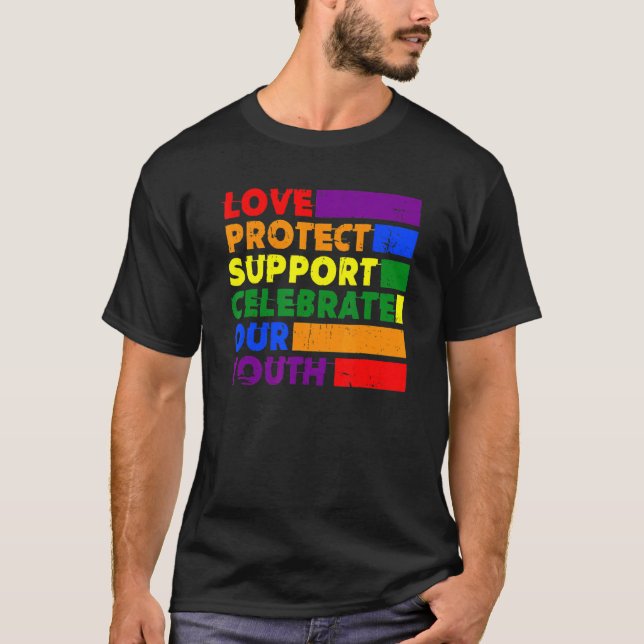 Camiseta Amar Proteger Apoyo Celebrar Decir Gay Trans Youth (Anverso)