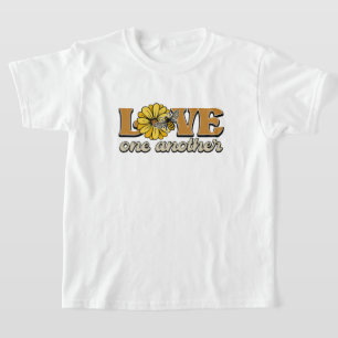 Camiseta Amar unos a otros asombrosos Bumble Bee Floral Art