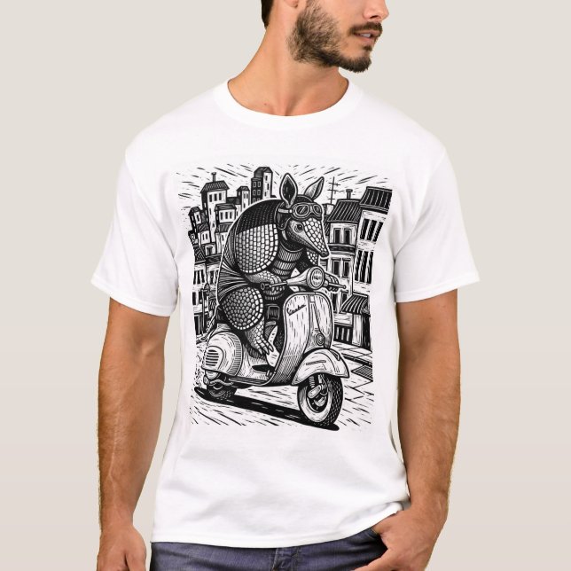 Camiseta Amardillo riding a Vespa T-shirt (Anverso)