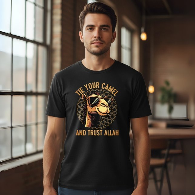 Camiseta Amarra tu camello y confía en Alá (Subido por el creador)