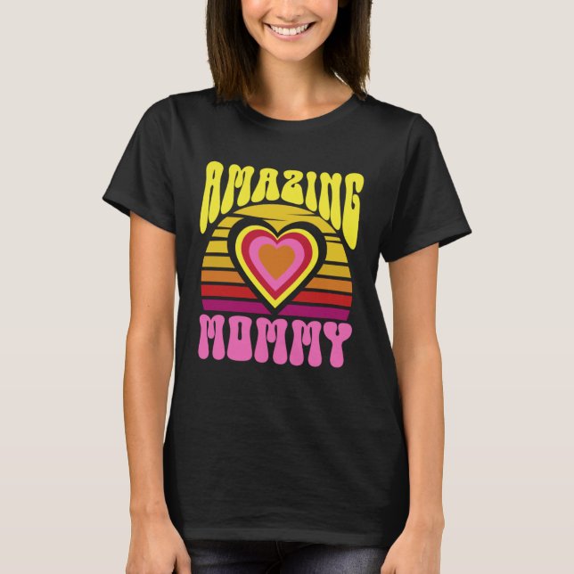 Camiseta Amazing Mommy Cute Sunset Hearts Mother s Day Retr (Anverso)