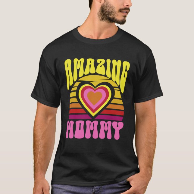 Camiseta Amazing Mommy Cute Sunset Hearts Mother s Day Retr (Anverso)