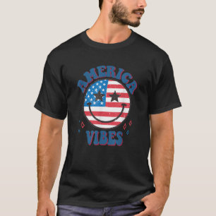 Camiseta América vive feliz cara sonríe bandera estadounide