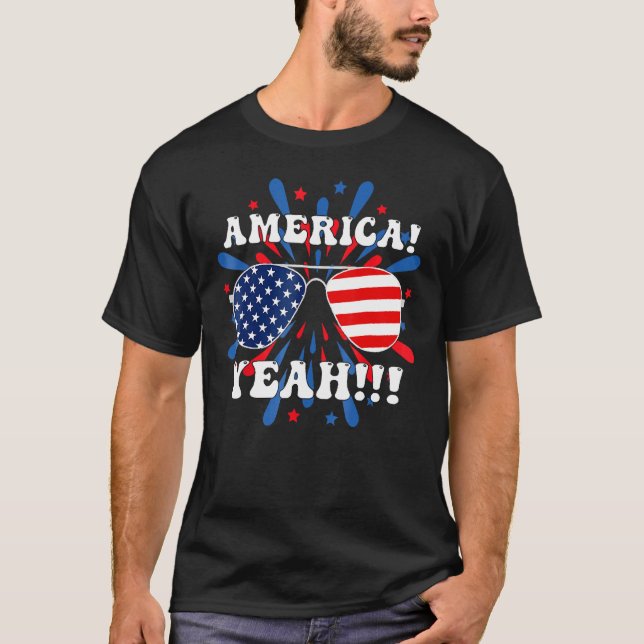 Camiseta America Yeah Flag Sunglasses 4th Of July Fireworks (Anverso)
