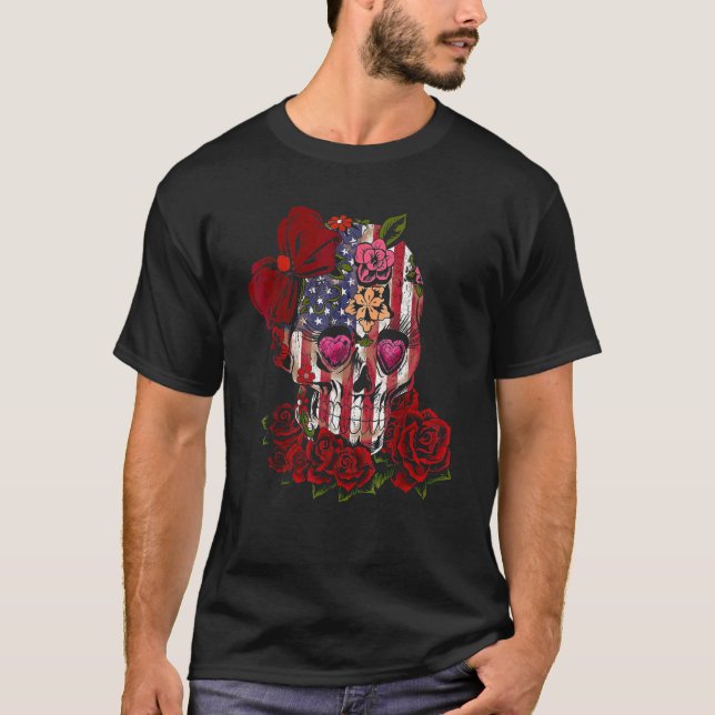 Camiseta American Flag Skull Wear Bow Rose Flowers (Anverso)