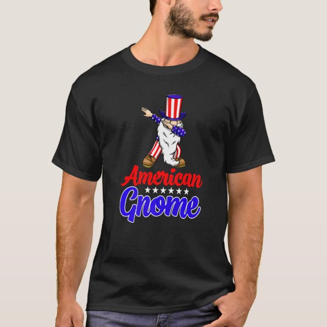 Camiseta American Gnome  Women Independence America Flag Lo (Anverso)