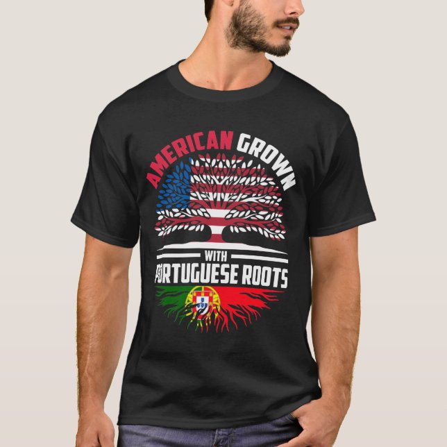 Camiseta Americano crecido con raíces portuguesas bandera d (Anverso)