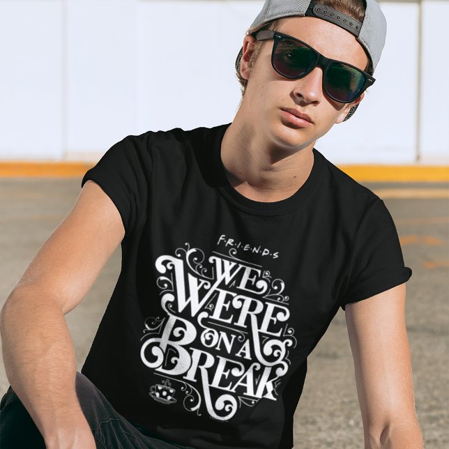Camiseta AMIGOS™ | Estábamos de descanso (Person wearing t-shirt)