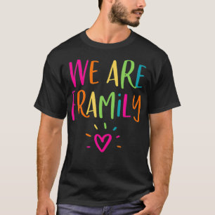 Camiseta Amigos Y Familiares De La Reunión De Fiestas Ce