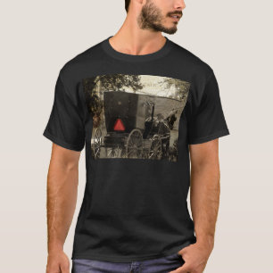 Camiseta Amish Horse and Buggy Sepia Postcard Digital Art