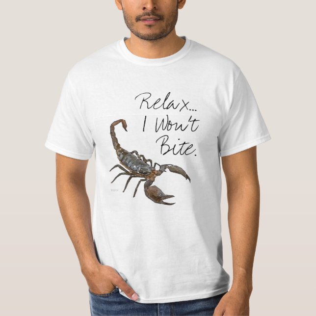 Camiseta amistosa del escorpión: "Relájese… No (Anverso)