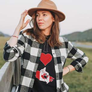 Camiseta Amo a Canadá Vertical Corazón Mapa de bandera cana